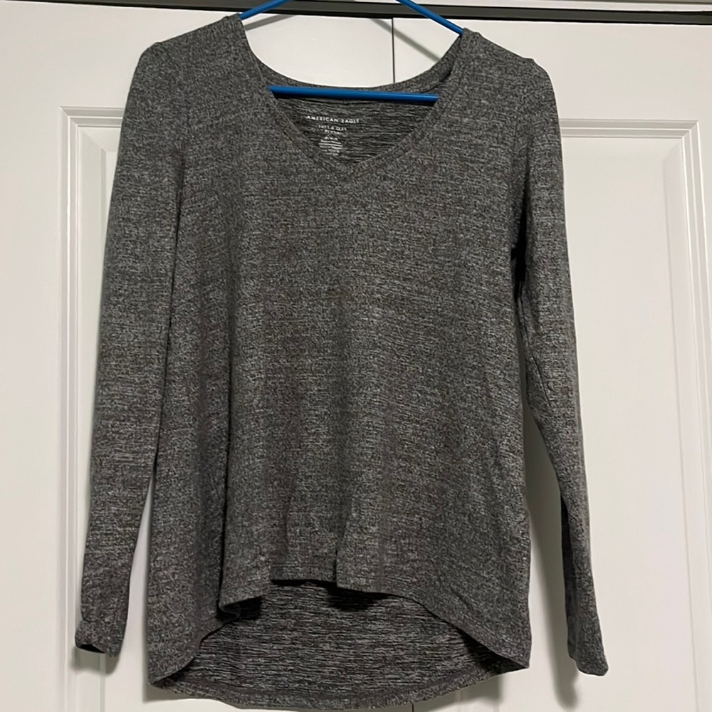 American Eagle gray long sleeve